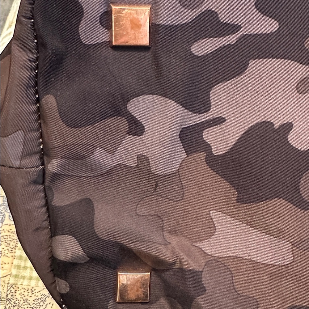 Stella & Dot Lady Boss Tote Bag- Black Camo with Rose Gold Accents - Picture 5 of 14